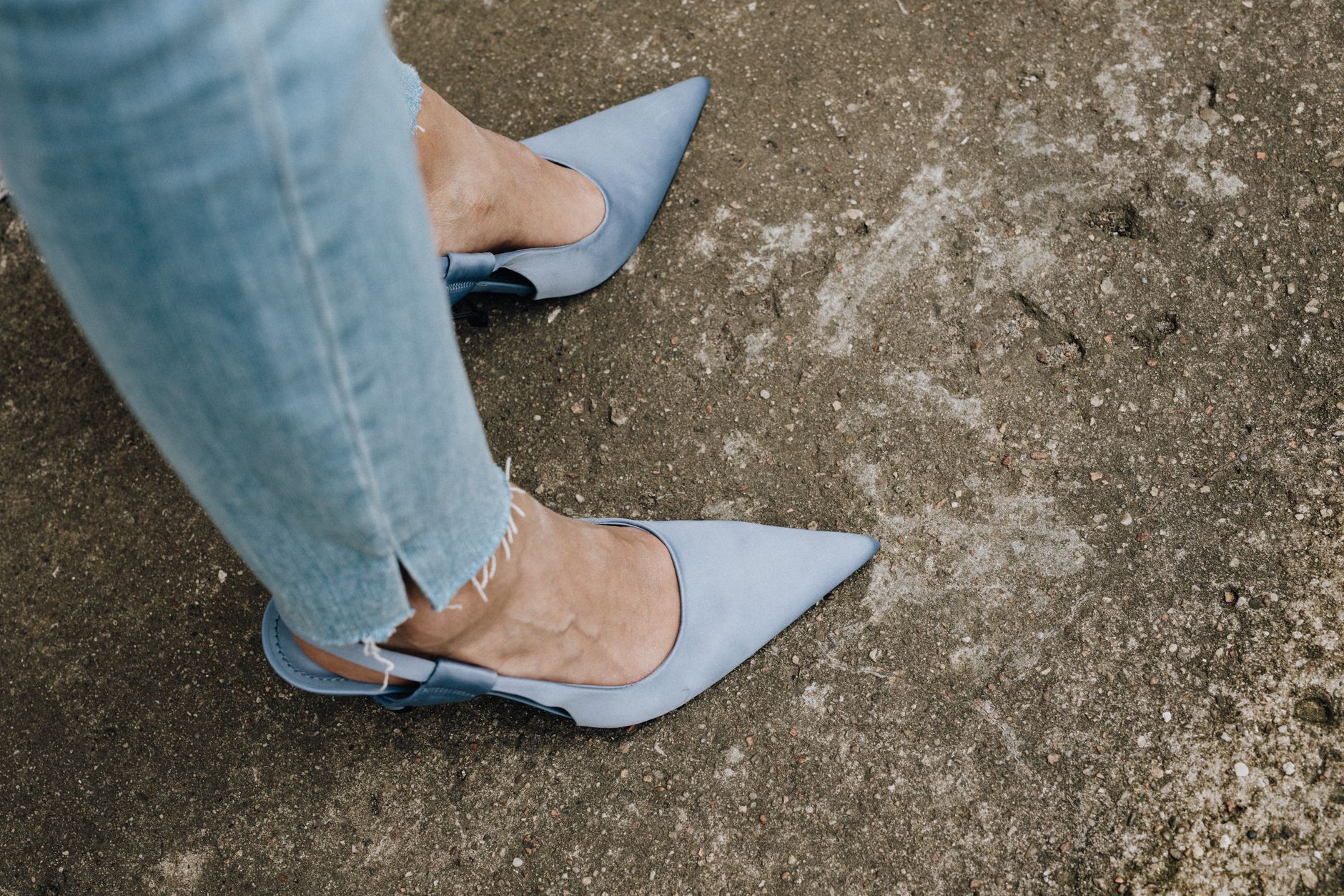 Wide leg jeans styled with heeled shoes