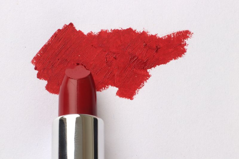 The Winter Lipstick Edit: MAC Cosmetics UK, Kiko Milano, Lush and Notino Bestsellers on Wear-Time and Cost per Applicati