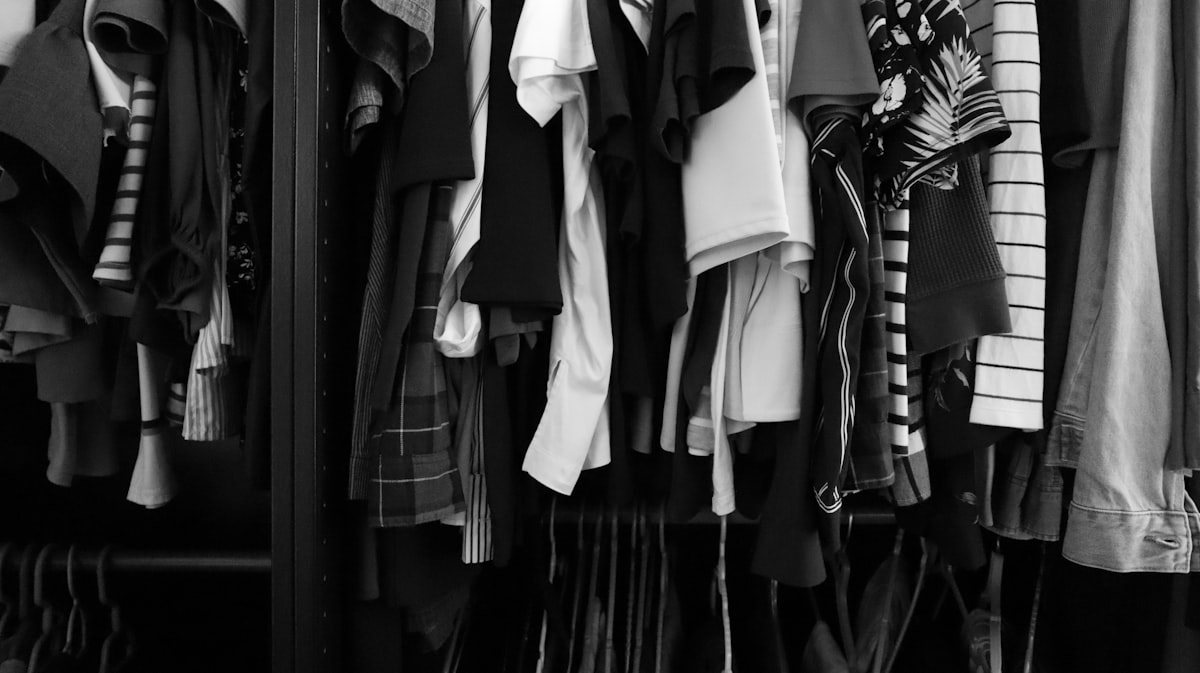 Cos capsule wardrobe 2026 under 1500