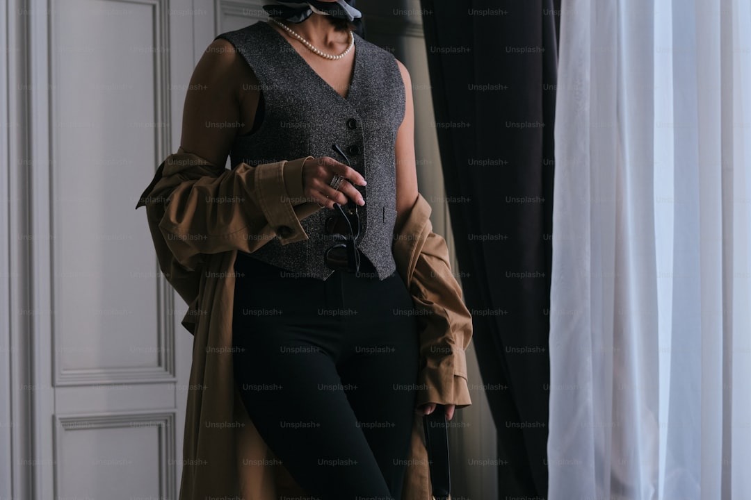 Old money aesthetic fashion outfit elegant styling