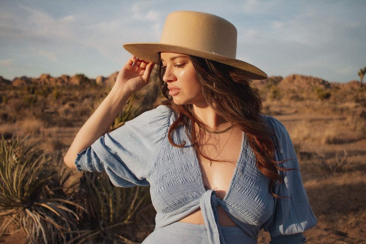 Jacquemus bomba hat dupe oversized sun hat guide