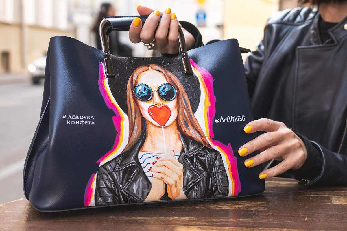 Miu miu beau tote no logo bag trend 2026