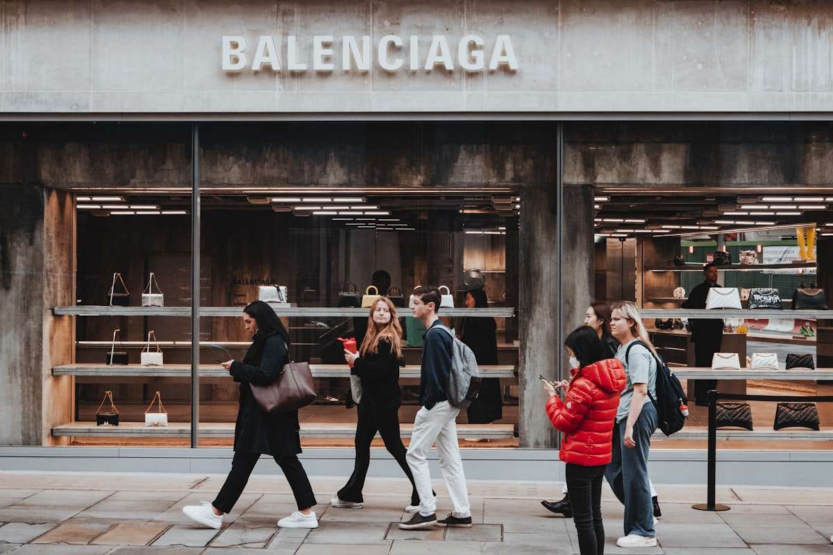 Shield sunglasses trend 2026 balenciaga rick owens