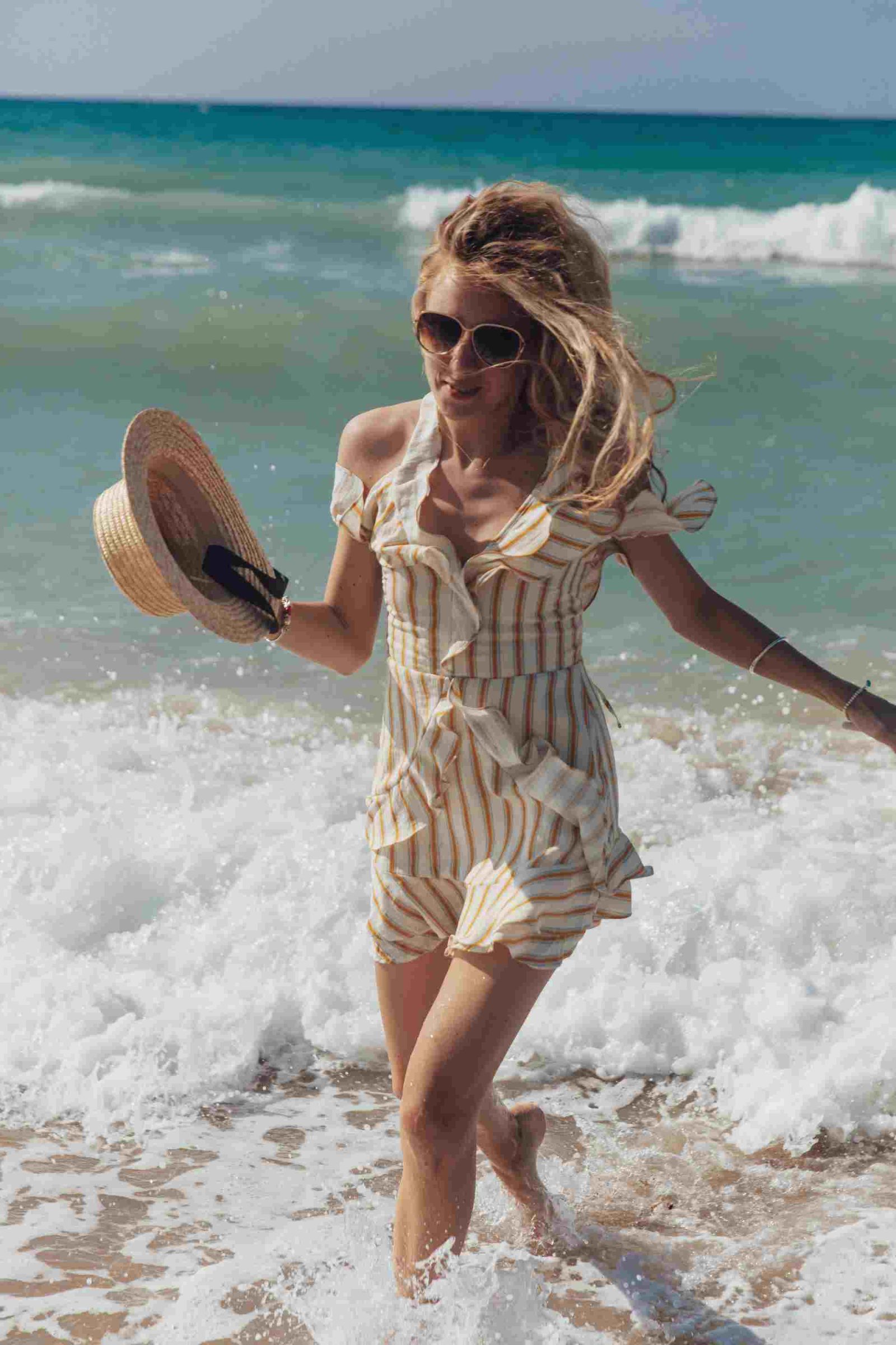Vacation outfits for women beach city resort looks