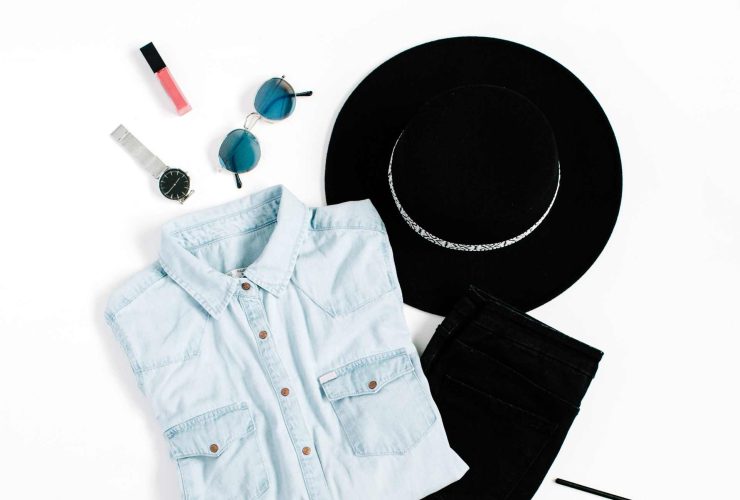 Capsule wardrobe for women 20 pieces 50 outfits